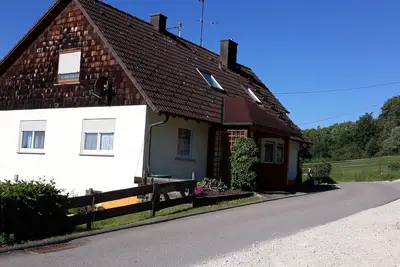 Image de Maison de vacances 'Beim Wildenstein, 90qm' avec terrasse privée, jardin partagé et Wi-Fi