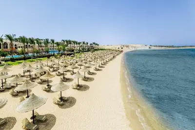 Image de Play & Unwind | 4 Pool Rooms + Karaoke, Sports & All-Inclusive Joy