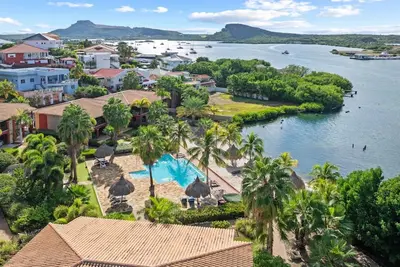 Image de 4-bedroom apartment, sleeps 8, in Jan Thiel with Pool and Beach access, WiFi, Ac