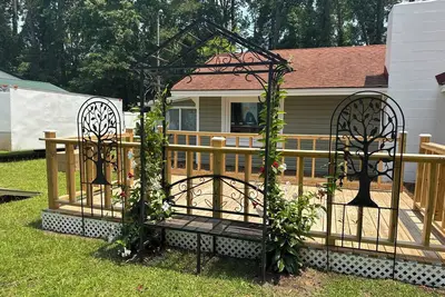 Image de Islands Cozy Cottage 3 Just 7-10 minutes to Tybee Beach & Savannah River Street