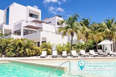 Image de Bright 1 Bd w/Priv. Terrace - Near Tulum