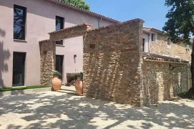 Image de Maison idéale en famille dans un village provençal plein de charme