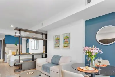 Image de Stunning Renovated Studio - Miami Bay & City Views