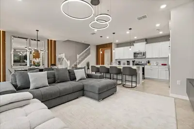 Image de 5 Bedrooms / 4. 5 Bathrooms / Windsor Cay (16125pf)