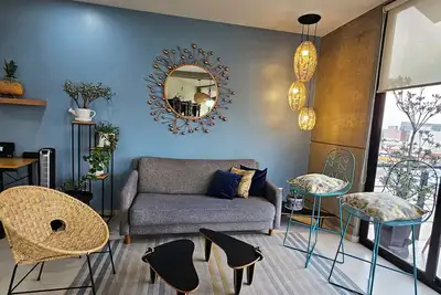 Image de Savor City Views over Breakfast at a Bold, Bohemian Escape