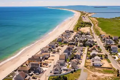 Image de Charming 4-bedroom house with WiFi, Ac in peaceful Duxbury