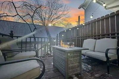 Image de Fun 3 Br Home in Ohio City | Game Room | Sleeps 11