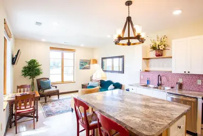 Image de Restful escape with views on the southeast side