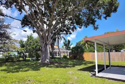 Image de Charming & Renovated 2-bedroom cottage in Beautiful Sebastian! Bring your Boat!