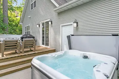 Image de Weko Beach Getaway, Hot Tub, Fire Pit, Grill