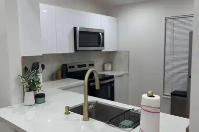 Image de 2-bedroom House 10 minute Walk from Hardrock Stadium/10 Minute Drive from Casino