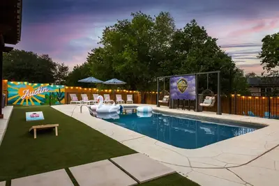 Image de Bachelorette Oasis | Pool, Spa, Fire Pit & Games