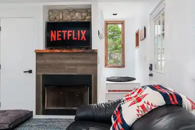 Image de Brookside Retreat Heart of Keene Adk | Wifi | Dogs
