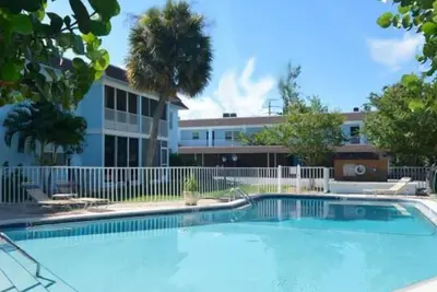 Image de Cayman Cay 109 - Beach, pool and Bbq