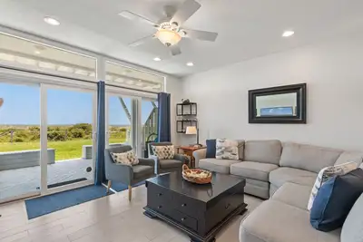 Image de Sandpiper Sunrise - Hosted by Moore Ai Rentals