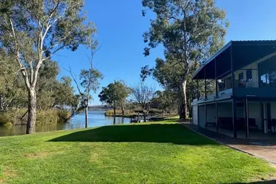 Image de Premium Location on the Murray River - Lake Carlet