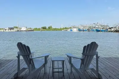 Image de The Barbara Joan-New Houseboat
