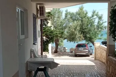 Image de Appartement d'une chambre prés de la plage Zubovici, Pag (A-23921-b)