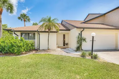 Image de Home w/ Space to Unwind Near Fort Myers Beach!