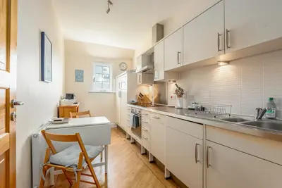 Image de Adamson Court (No 15)