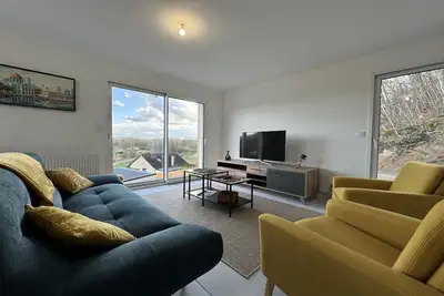 Image de Maison à Montfort avec terrasse panoramique