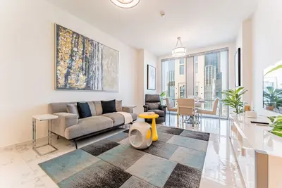 Image de High-Rise 3br with Balcony Overlooking City, Dubai Water Canal and Burj Khalifa