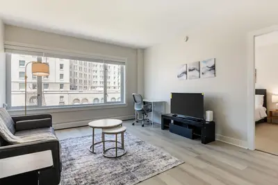 Image de Elegant 1-Bedroom Apartment in Central Sf WiFi + Fitness Amenities