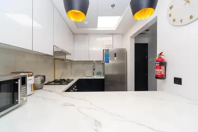Image de 2-bedroom ensuites, apartment in charming Dubai with fitness room, Ac, WiFi