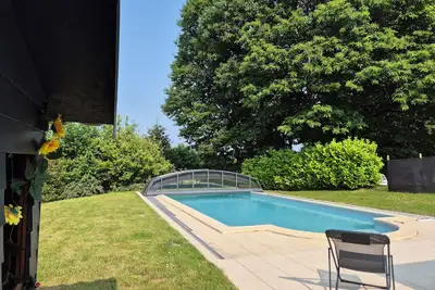 Image de Maison avec piscine. Périgord vert.