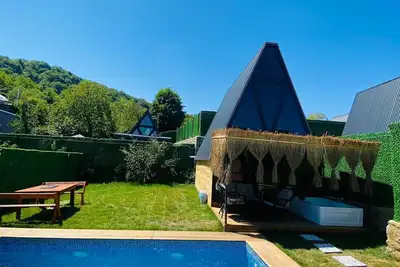 Image de Doğa Manzaralı Havuz (ısıtmalı) ve Jakuzi - Ocakbaşı Barbekü
