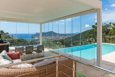 Image de LaVillaB  vue mer Carqueiranne