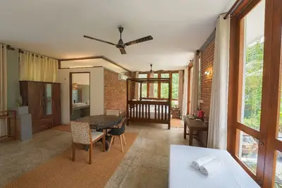 Image de Ko Lake Villa Family & Friends Suites. , Lakeside, Pool 300m swim & surf beach