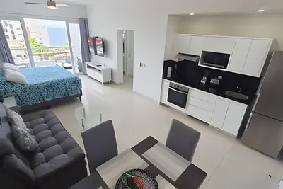Image de Costa Paraíso D-18 Studio