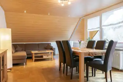 Image de Appartement '3 Zimmer' avec vue sur les montagnes, terrasse partagée et Wi-Fi