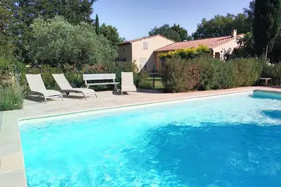 Image de Grande maison provençale de plain pied
