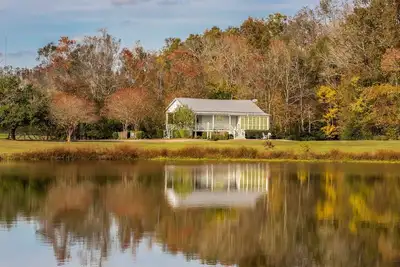 Image de Sweet Surrender Cottage: Romantic Cottage in Cajun Country