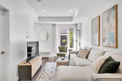 Image de Modern 2-Bedroom 3 Bath Townhome Near Lake & Downtown