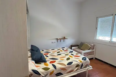 Image de Studio with terrace 5 min from the sea.