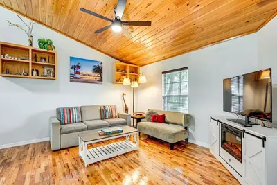 Image de Cozy Bungalow Steps from Downtown Mount Dora