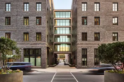 Image de Walk to River Street + Pool & Bike Rentals