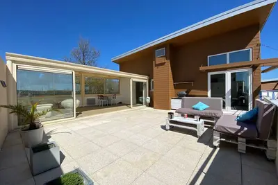 Image de L'Évéa Rooftop: proche mer, apartement luxe, terrase 40m2