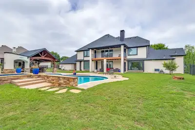 Image de Spacious 5-bedroom house with Ac. House located near lake in Flower Mound.