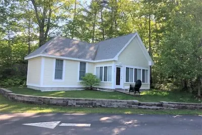 Image de Cottages at Summer Village, fully furnished cottage, Wi-fi, heated pools, hot tub