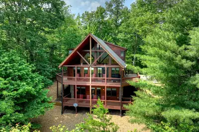 Image de Kane's Nest-Mtn View|Wrap Around Deck