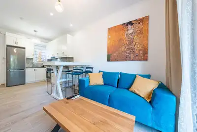 Image de Appartement \"Poseidon Garden View\" avec balcon, Wi-Fi et climatisation