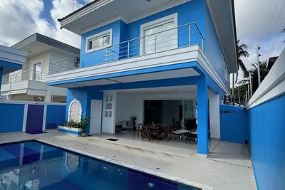 Image de Spacious Residence with Pool in Praia do Mar Casado / Pernambuco Guarujá