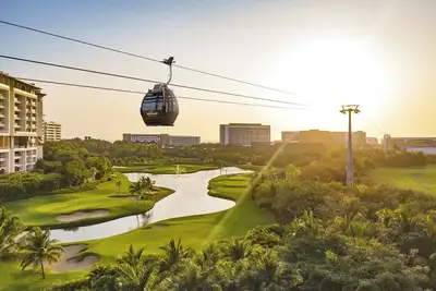 Image de Luxury Stay at the Mayan Palace Master-room at Vidanta Resort.