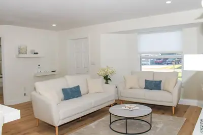 Image de Fully renovated 2-bedroom house in Bonita Springs Florida, Beach 5min away!