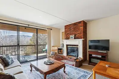 Image de Notchbrook 13ab: 2 br, wood fireplace, seasonal pool, community amenities!
