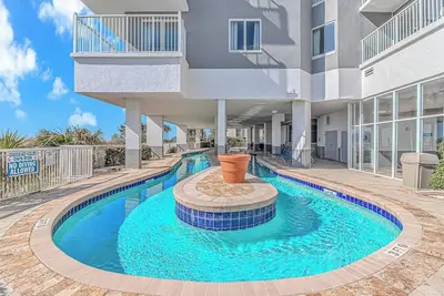 Image de Luxe Oceanfront @ Seawatch Resort!